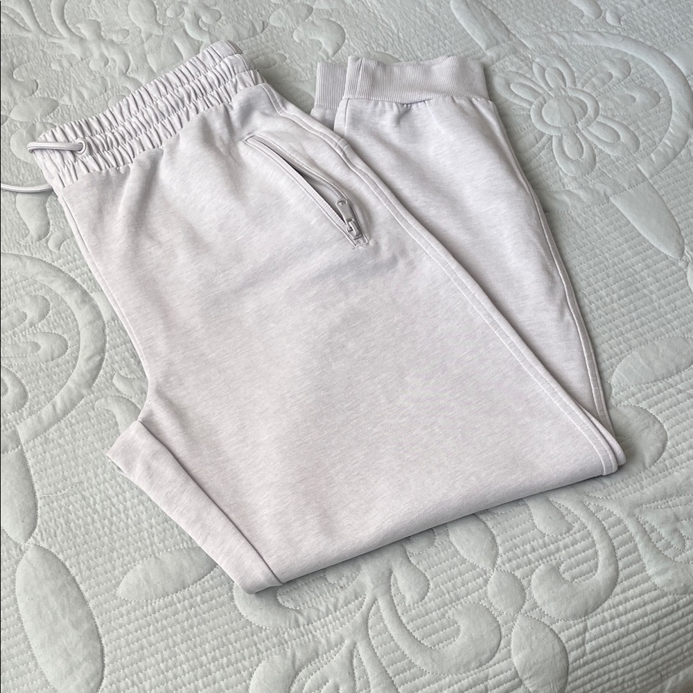 ON Active Dynamic Fleece Light Gray Elastic Waist Cozy Jogger Pants